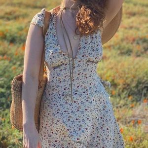 ISO Doen Adra dress in Papillon floral sz S